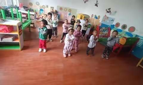 喜迎国庆  童心飞扬