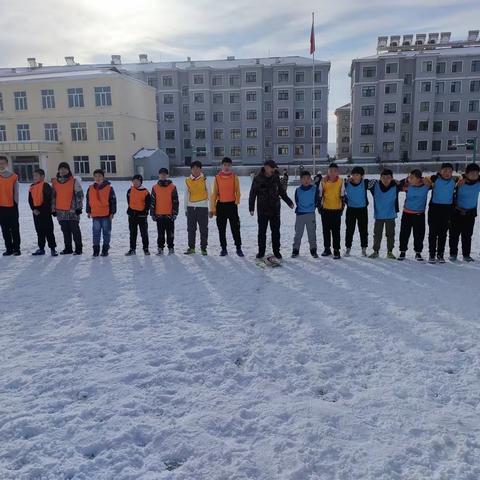 乐享冰雪 展足球风采—民族小学“校长杯”雪地足球赛