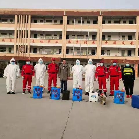 疫情无情人有情  公益抗疫寒冬暖——斑马应急救援队为凤泉区大块第二小学全面消杀