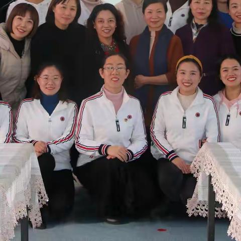 课程游戏化案例分析与探讨活动——记莲池区第五学区小组教研活动