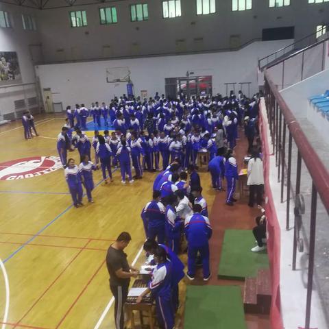 社社都精彩，人人动起来