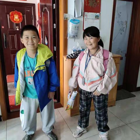 铭铭玥玥的五.一假期生活