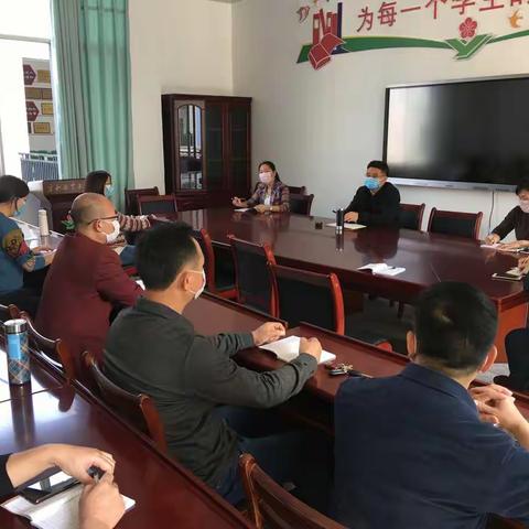 离校不离教     线上显实效----记育英小学线上教科研活动
