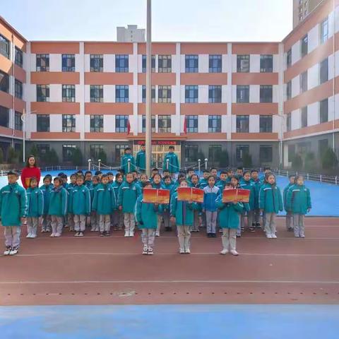 防疫不放松，安全伴我行——十四校上河校区一一班升旗纪实