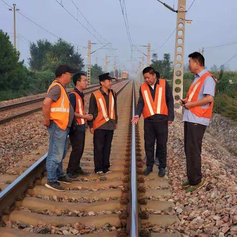 深入一线鼓舞人心！