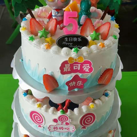 祝夏鸿彬小帅哥生日快乐！