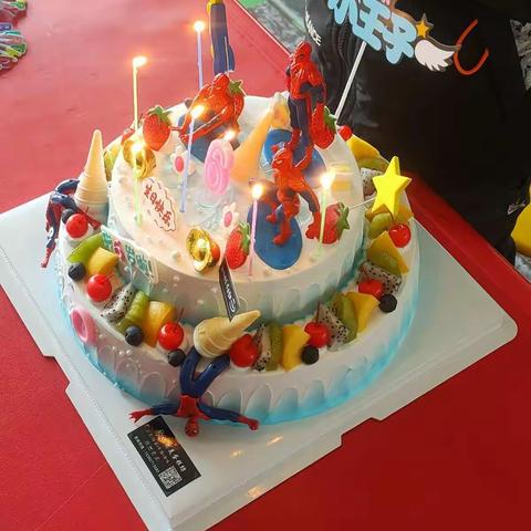 祝李昭小帅哥生日快乐！