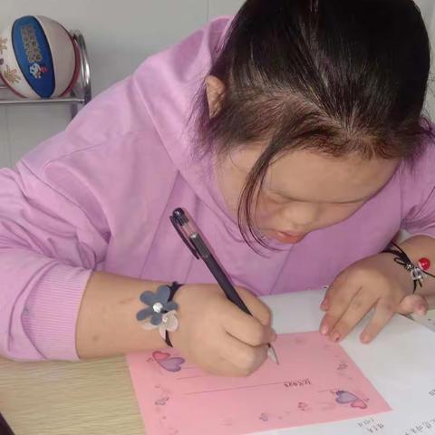 浓浓爱意，贺卡传递                               一母亲节活动