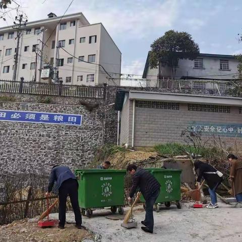 学习雷锋好榜样  党团队共行动