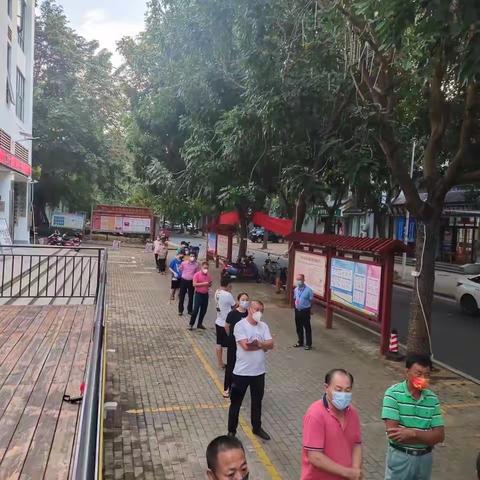万众齐心赴“战场”  党旗飘扬抗疫情（2022.11.20）