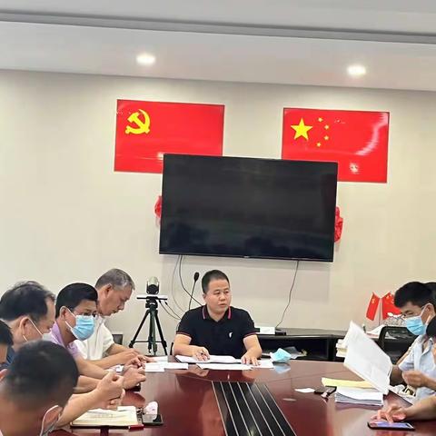 三亚市海棠区龙海村党总支部召开会议传达学习省第八次党代会精神