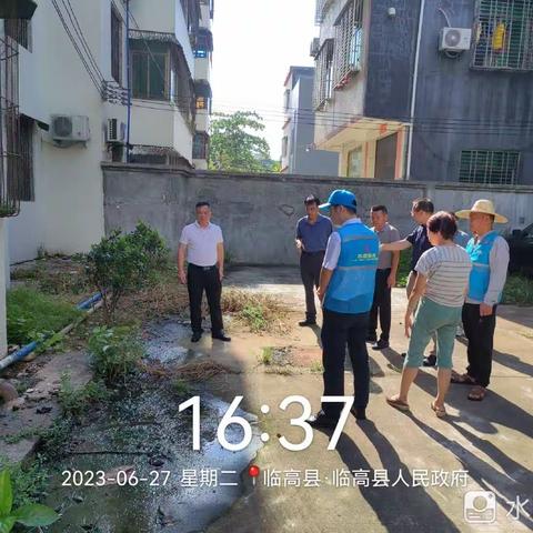 县政协黄振副主席深入兰河村委会片区开展小区污水横流及餐饮经营场所环境卫生整治调研