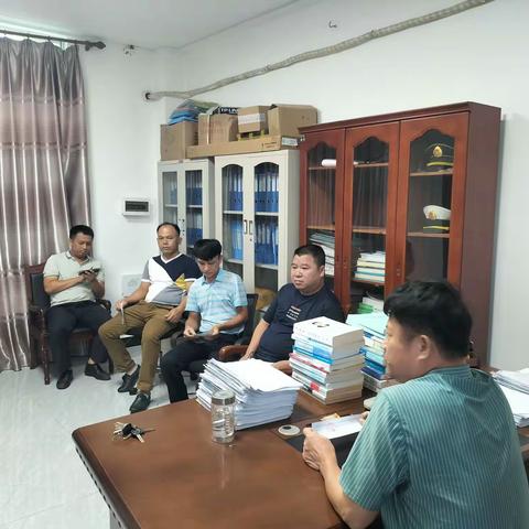 中共临高县市场监管行政执法大队支部开展‘’巩固脱贫成果，助力乡村振兴发展‘’主题党日活动