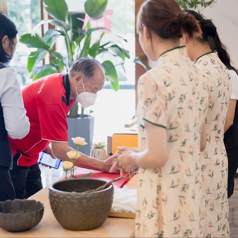 中山分行成功举办“鉴赏中国文化 品茶传统韵味”私行客户茶艺沙龙活动