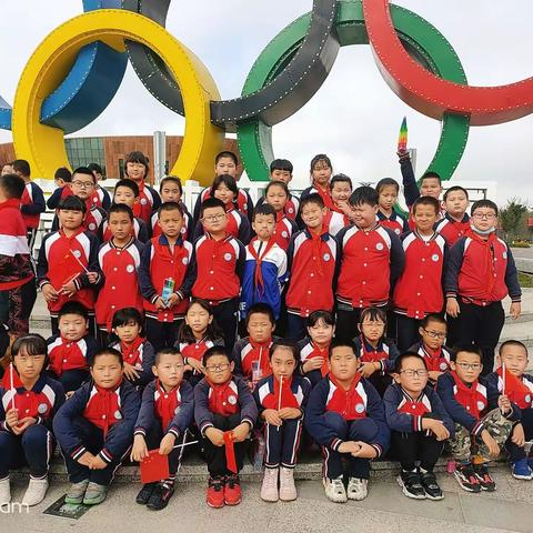 四年二班“品书香，阅成长”读书活动