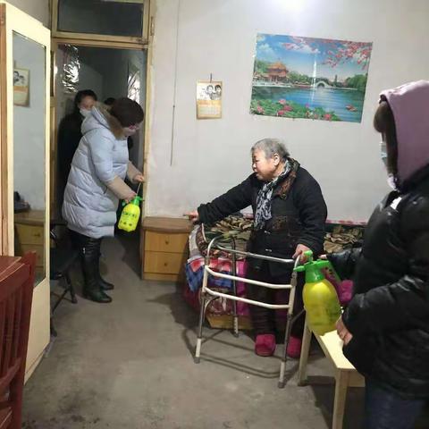 【碑林区长乐坊街道】环东社区开展“关心关爱独居老人活动”