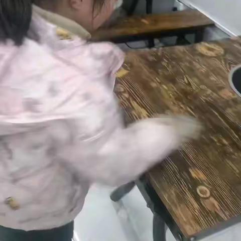 ❣️❤️🍞🥦🍃劳动最光荣，记录你们做家务的样子。棒棒哒！