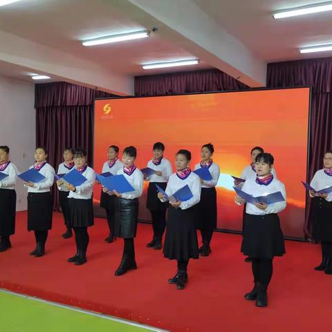 第一小学“红领巾”飘起来主题系列活动 —— 辅导员培训引航行，不忘初心在路上