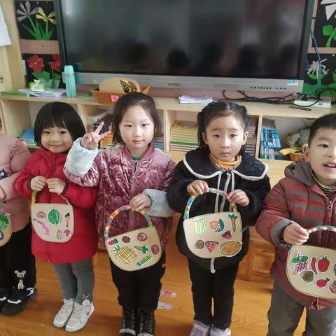 拥抱秋天       快乐“童”行