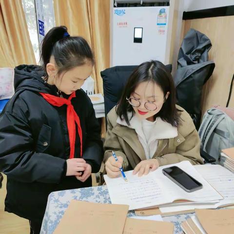 栉风沐雨，砥砺前行——钟寄英语组十一月五星年组工作报告