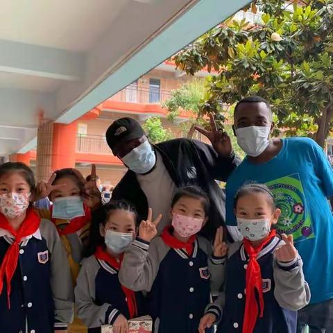 继往开来，再创佳绩——钟家村寄宿学校英语组五月五星年组工作总结