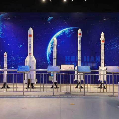 领略科技奥秘 共筑科技梦想 ——吴忠市利通区开元小学师生赴科技馆参观研学侧记