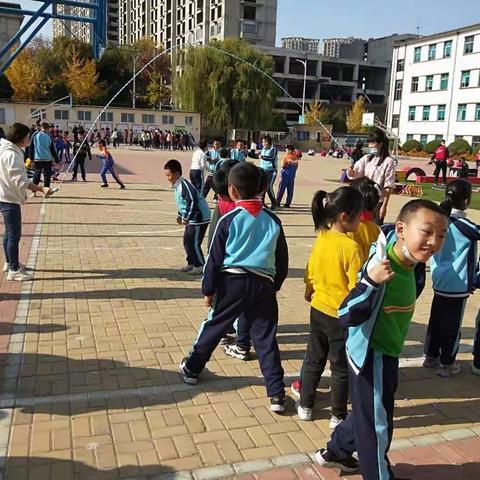 2.6摇出阳光，跳出快乐～