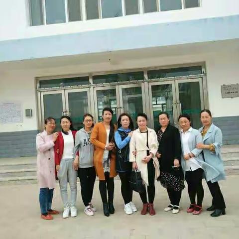 教研之花，迎着春风，静静绽放――旗研训中心小语教研员到毛宝力格寄宿制学校进行语文课堂教学指导