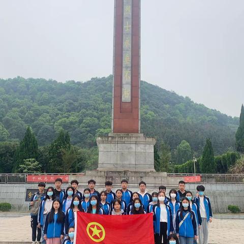 学习党史明初心 祭奠英烈励今人