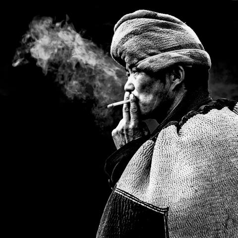 我的凉山情缘之三 彝族人与兰花烟