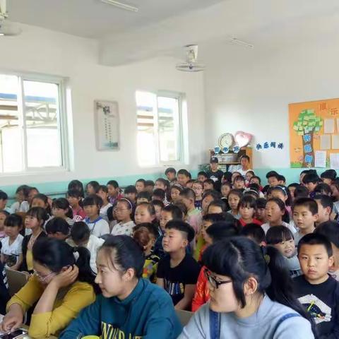 安头屯黄顾小学讲故事大赛