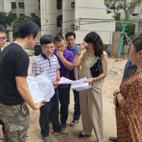 李美健副区长到海口华润中心调研配套幼儿园情况