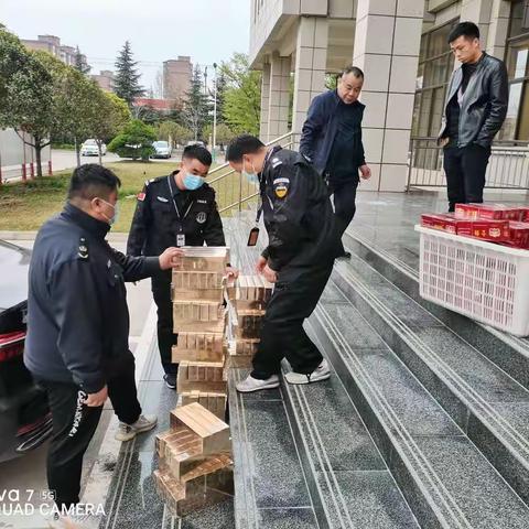 市局卷烟打假（稽查）机动队连查三起涉烟违法案件