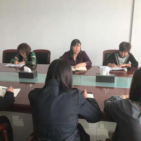 社事科召开各社区主任社区层面职责落实会