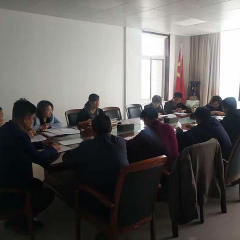 龙洞街道召开落实民政领域突出问题专项工作会议