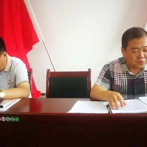 2020年6月12日鱼化街道人大冯永刚主任到小烟庄宣讲“习近平总书记来陕重要讲话精神”