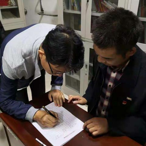 2019年10月20日，小烟庄党支部召开“不忘初心、牢记使命”主题教育活动交流讨论大会