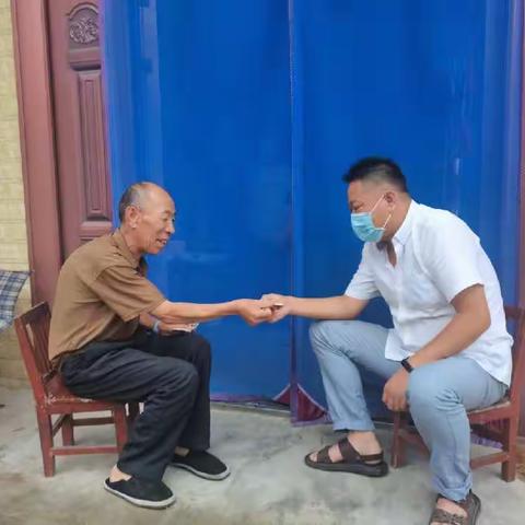 岩屋村党支部开展“解放思想·创新发展” 主题党日活动