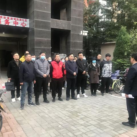 创城一线齐上阵 不破楼兰誓不还﻿ ——区政府办召开文明城市建设工作晨会