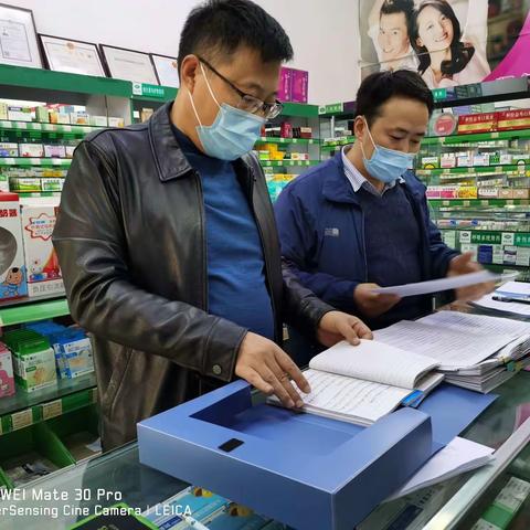 守舌尖安全 迎食安复审——碑林区食品科在现场