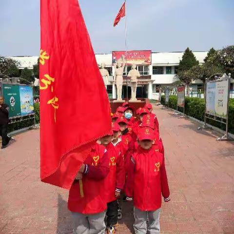 “传承雷锋精神，争做新时代小雨墨”晓庄小学雨墨学雷锋志愿实践活动