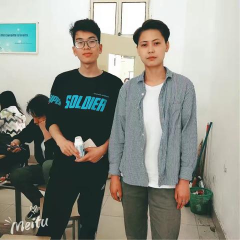 CW151110101张学博  JY151110104陈莹