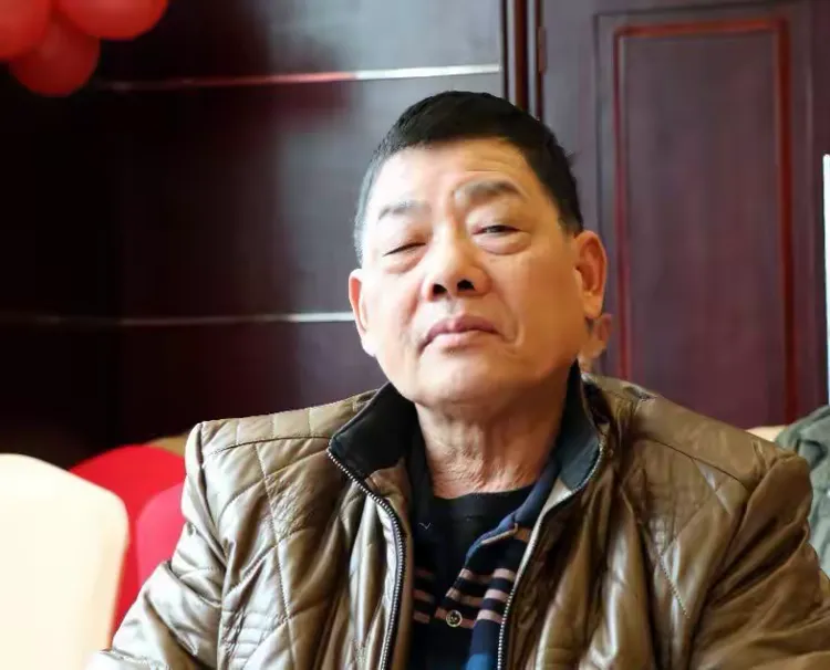 邱家清张在田李火生谢文英😊童银兰罗松洪沈小琴😊杜国防😊