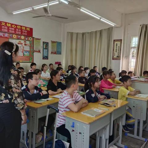 “会学习，爱学习，鼓足干劲创佳绩”--大坪小学召开六年级会议