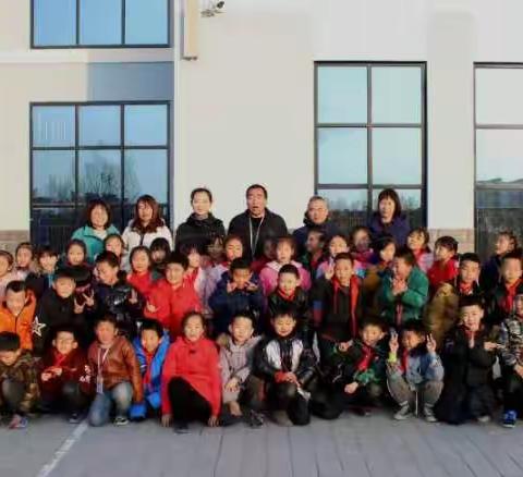 铸和谐团队  创明日辉煌（三）