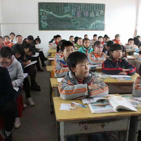 县教研室“把脉问诊”军店小学教学工作