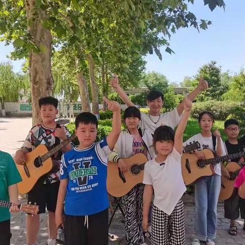 王岳小学课间小型音乐会