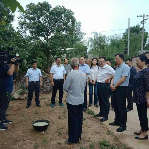 王琳常委到北苍湾村指导脱贫攻坚工作