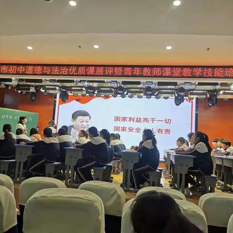 无团队，不成长；绽魅力，亮佳绩