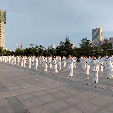 全民健身，我们在行动！